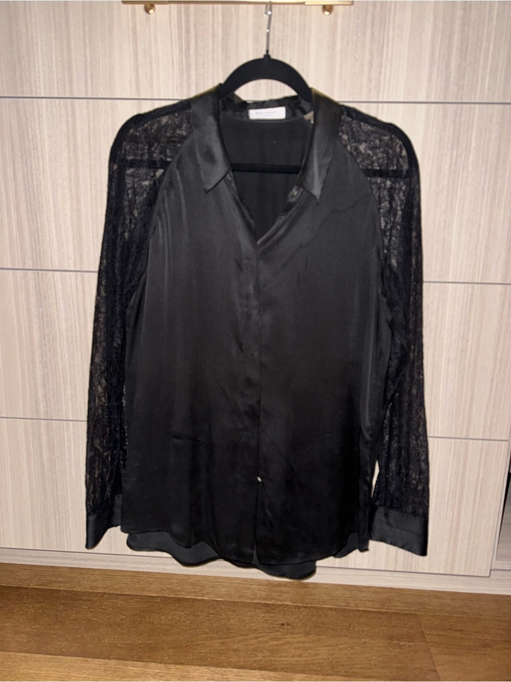 100% silk equipment blouse - LIKE NEW